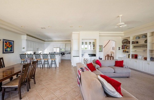 Walden on Lake Conroe Casa | Northshore · Spacious Lakefront: Perfect for 18+, Boat Rentals!