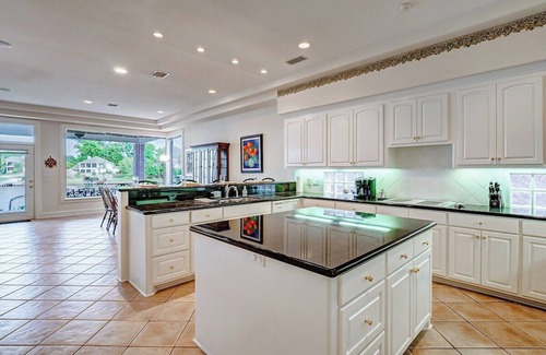 Walden on Lake Conroe Casa | Northshore · Spacious Lakefront: Perfect for 18+, Boat Rentals!