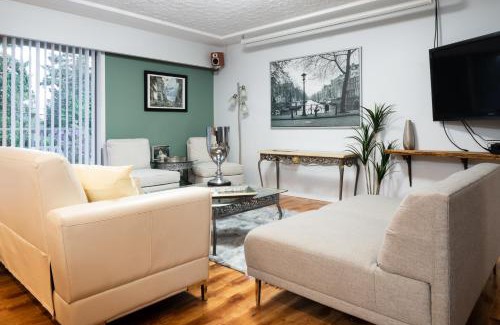 Canyon Heights Casa | NorthVAN nature living home