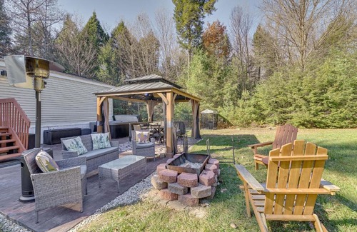 Northville Casa | Northville Cabin with Fire Pit, 4 Mi to Boat Ramp!