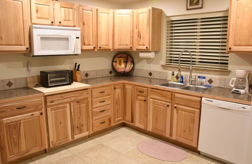 Cle Elum Casa | ¡Northwest Pines Lodge cerca del lago Cle Elum! ¡Ideal para familias numerosas!