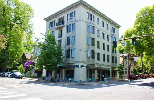 Alphabet Historic District Hostal | Northwest Portland Hostel