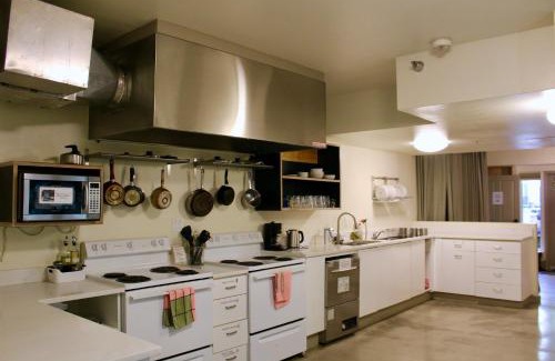 Alphabet Historic District Hostal | Northwest Portland Hostel
