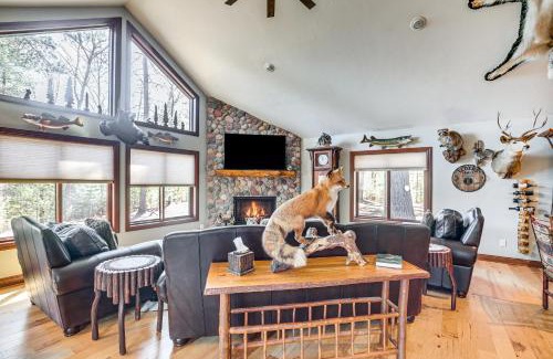 Minocqua Casa | Northwood Tours Escape Hot Tub and Lake Access!