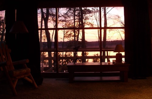 Conover Cabina | Cabaña Northwoods en el lago de 900 acres con muelle privado