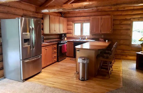 Deerbrook Cabina | Northwoods Cabin - UTV Trails, Hiking, Wi-Fi, Firepit, King Beds, Fishing