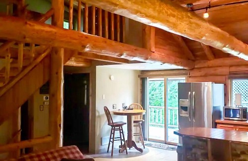 Deerbrook Cabina | Northwoods Cabin - UTV Trails, Hiking, Wi-Fi, Firepit, King Beds, Fishing