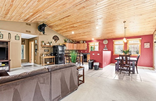 Saginaw Casa | Northwoods Oasis close to Duluth - BOULDBERBELLE RETREAT