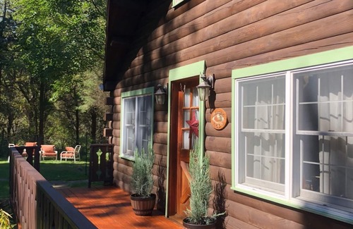 Williams Bay Casa | Northwoods of Lake Geneva. Pet-Friendly! Beach Passes included!