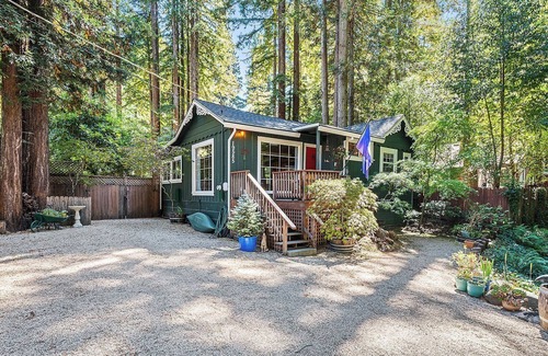 Northwood Cabina | Northwoods Serenity Charming Cabin-Perfect getaway spot