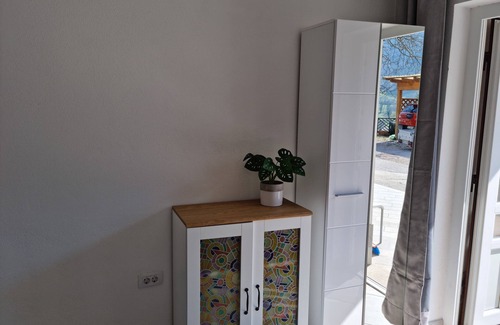 Tolmin Apartamento | Nortra apartment no.3---comfortable room and private parking.