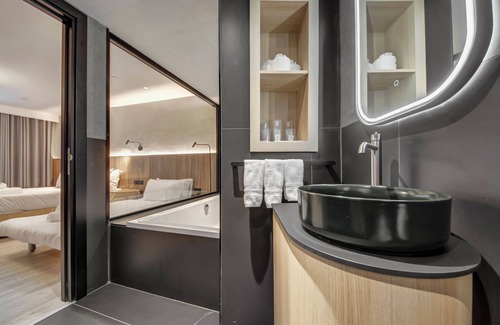 Paceville Hotel | Noru Hotel Malta