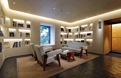Nishiazabu Casa | NOT A HOTEL HIROO