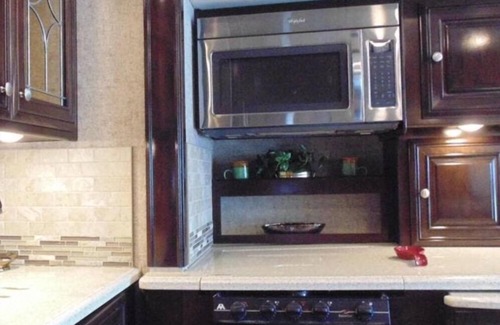 Lake George Casa | Not CAMPING but….GLAMPING