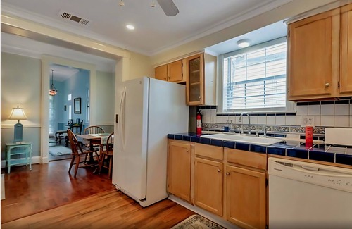 San Jacinto Cabaña | Notable Galveston Cottage/Steps to Seawall Beaches, Sunrises & Local Fun