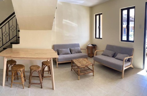 Puerto Princesa City Centre Casa | Nottingham Villas House