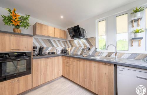 Thelloise Casa | Nou kontan vwe-zot