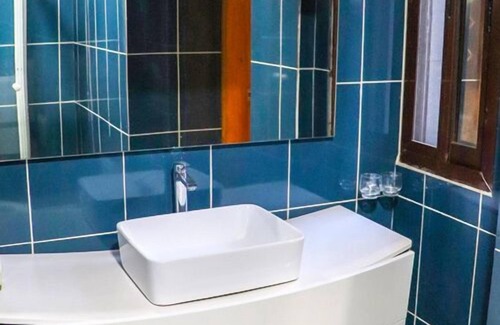 Douala Hotel | Noubou International Hotel Bonapriso