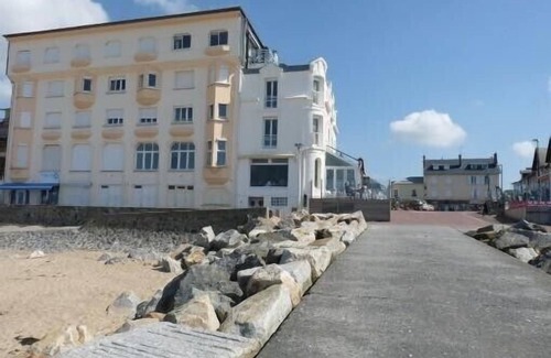 Agon-Coutainville Apartamento | Nuevo Apartamento Nuevo muy Cómodo Frente al mar Agon Coutainville