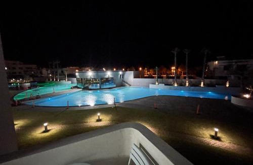 Cabo Negro Apartamento | Nouveau complexe avec balcon et piscines prives