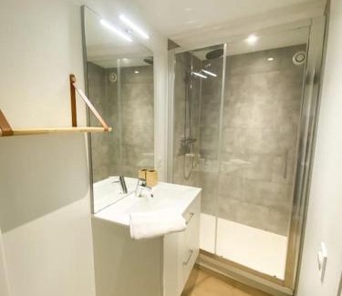 Cournon-dʼAuvergne Apartamento | NOUVEAU Maison Bourg Cournon 5 pers 2 chambres