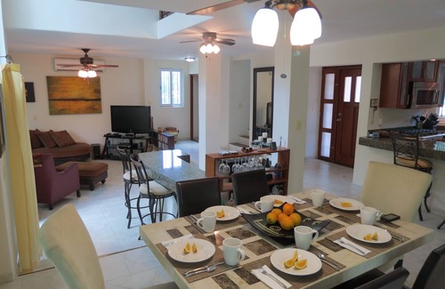 Playacar Villa | Especial de noviembre - Precio reducido - Casa Elena ~ Villa de 3 dormitorios (2 maestros)