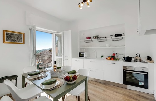 Levo Apartamento | Nova Lake View Stresa Hill, Stresa, Italy