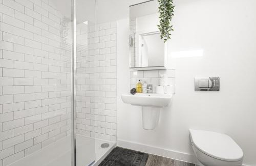 Birmingham Casa | Nova Living - Perfect for Short and Long Stays and Relocators