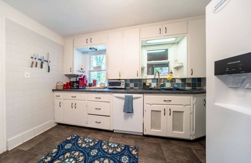 Novelty Apartamento | Novelty Wooded Retreat, 3 b 2 b
