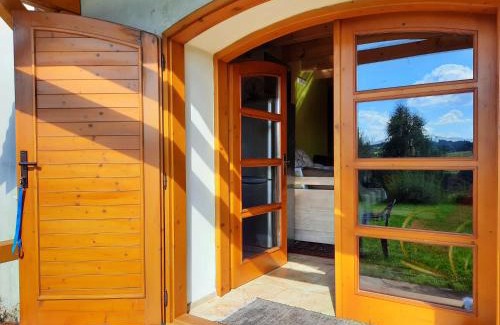 Benesov nad Cernou Apartamento | Novohradské hory - pronájem na samotě u lesa