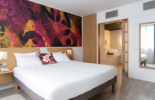 Almeda Hotel | Novotel Barcelona Cornella