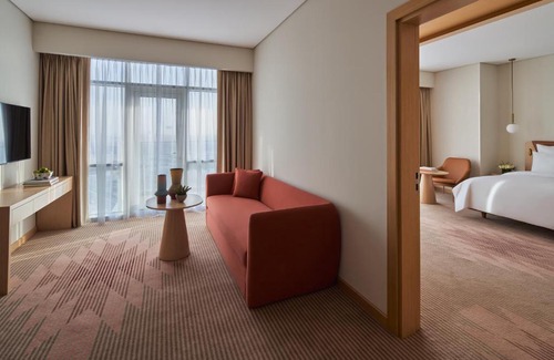Jumeirah Village Triangle Hotel | Novotel Jumeirah Village Triangle
