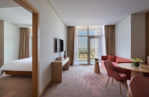 Jumeirah Village Triangle Hotel | Novotel Jumeirah Village Triangle