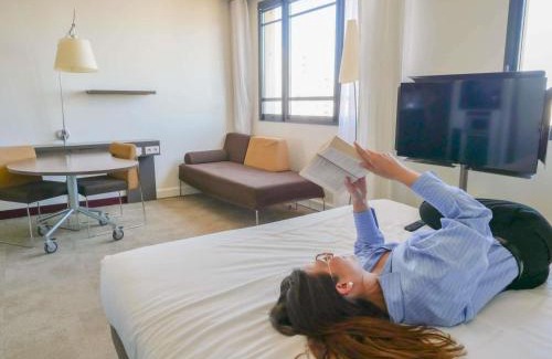 Charonne Hotel | Novotel Suites Paris Montreuil Vincennes