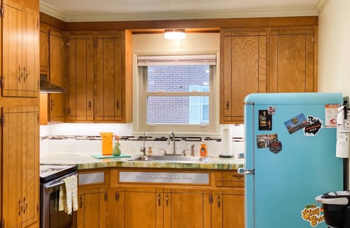 Rogers Casa | Comfy 3BR+Pets+Fenced+Cental Location