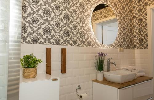 Czestochowa Apartamento | Nowe - PERŁA ŚRÓDMIEŚCIA & Free Parking 48m2