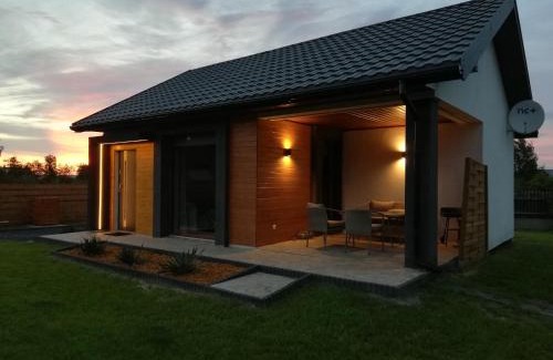 Beczkow Casa | Nowoczesne domki z kominkami, sauną i fotelem masującym Bayamo, Lucca, Hawana I i Hawana II