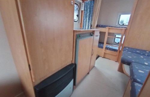 Chalupy Otro | Nowoczesne przyczepy kempingowe Chałupy Royal-Camp