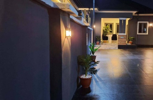 Uyo Apartamento | NPJ Luxury Apartment