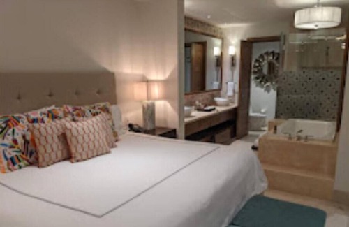 Los Cangrejos II y ÌII Condominio | PRICE SLASHED! Get away to CABO at Pacific Dunes a luxury oceanfront resort