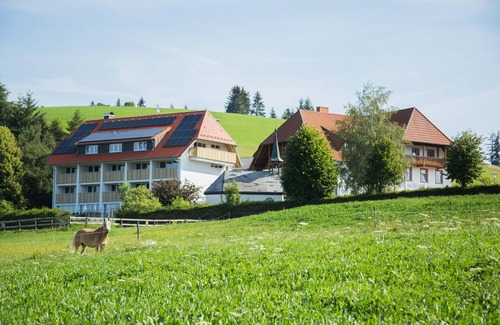 Sankt Maergen Apartamento | No. 33, 34 -. Apartamento con balcón