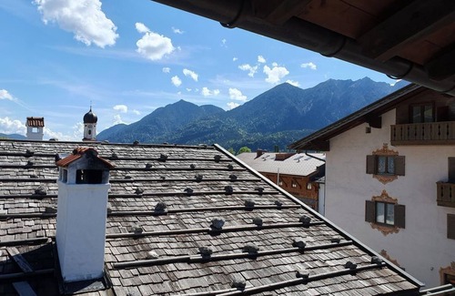 Wallgau Apartamento | "Nr. 5" Apartment Karwendelblick, 1 bedroom, shower, WC - Sabine, house