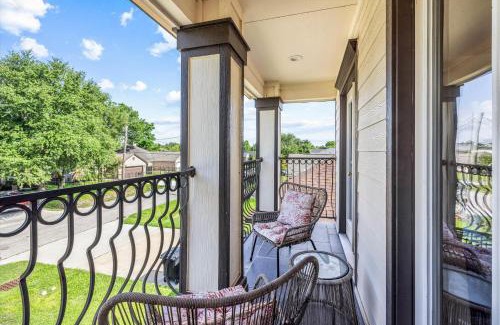 Southeast Houston Casa | Nr Nrg Med Center Yard Balcony Games Desk Wifi