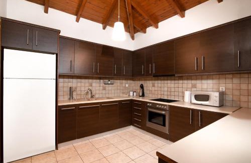Markopoulon Apartamento | NS-George Apartments by the Airport
