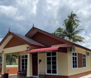 Kampung Perupuk Casa | NSJay Guest House
