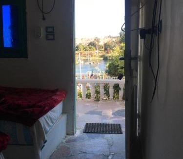 Aswan Cabina | Nubian Beach - حسن فوكس