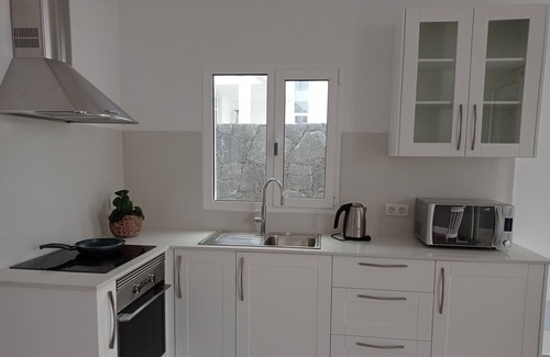 Teguise Apartamento | Nuevo apartamento con jardín y barbacoa en la Villa histórica de Teguise