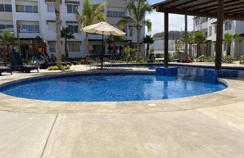 Cerritos Apartamento | Nuevo Departamento con Excelente Ubicación y Muy Bonita Alberca - Residencial Almarena II
