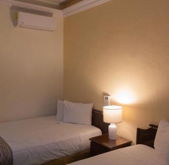 Barrio de Santiago Hotel | Nuevo Paris Hotel
