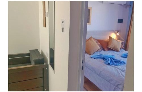 Paraná Apartamento | Nuez de la Isla "Azulita Apart" PEATONAL a 6 cuadras! Luminoso y con Balcón al frente Previa seña